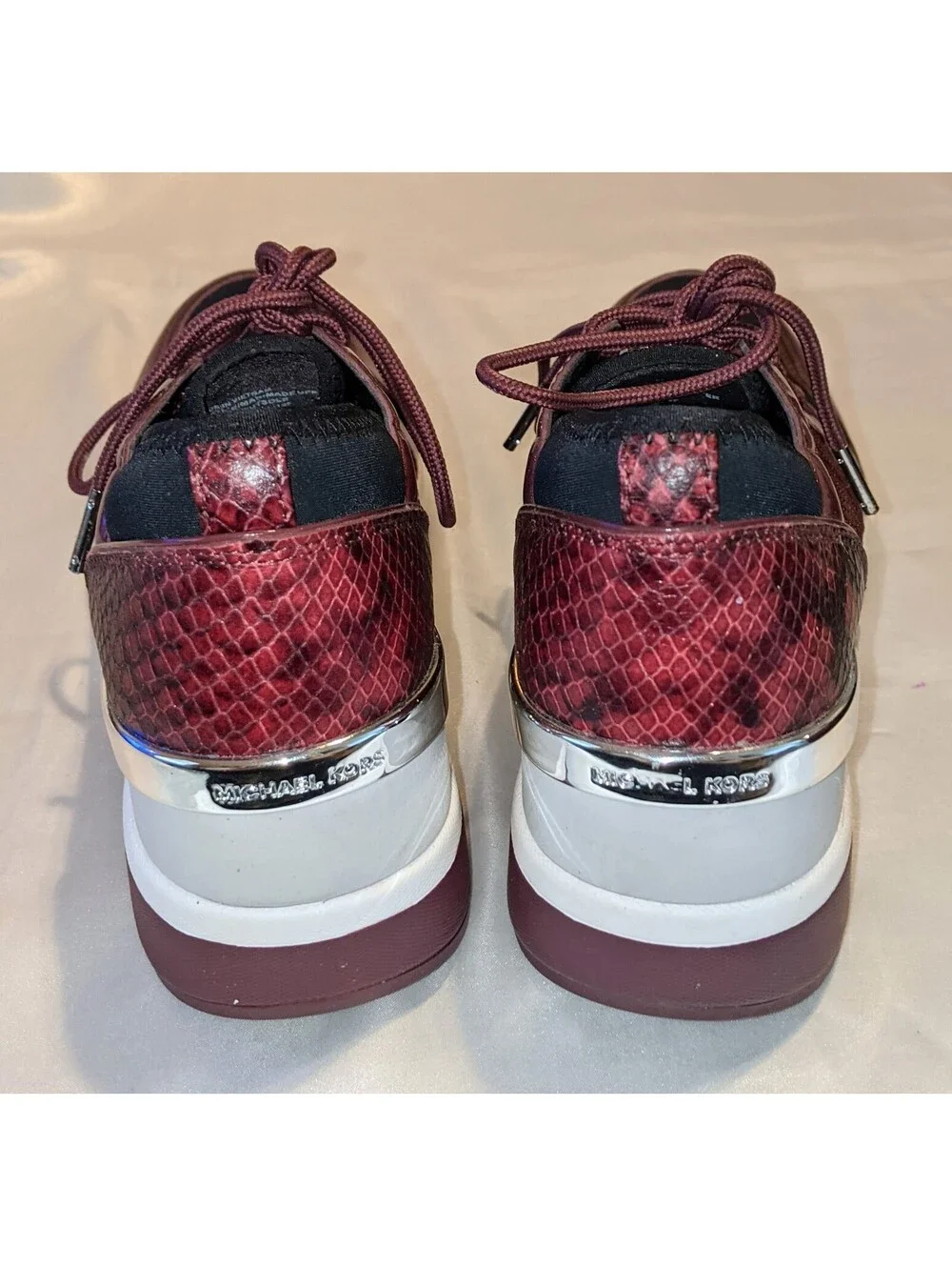Michael Kors Liv Women's Burgundy Wedge Sneakers Trainers HJ19F Size 7 M EUC